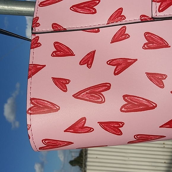 Tommy Bahama Reversible Tote - Picture 2 of 10